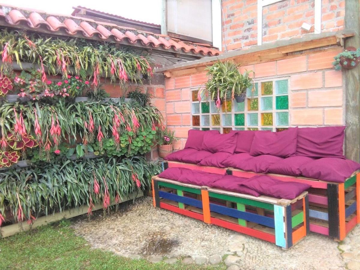 Hotel Kantarrana Urbana Jardín Kültér fotó