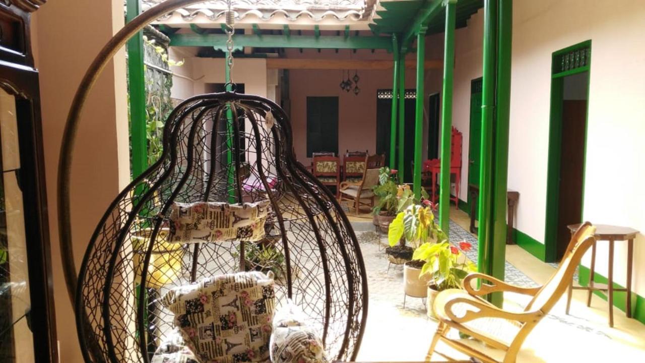 Hotel Kantarrana Urbana Jardín Kültér fotó