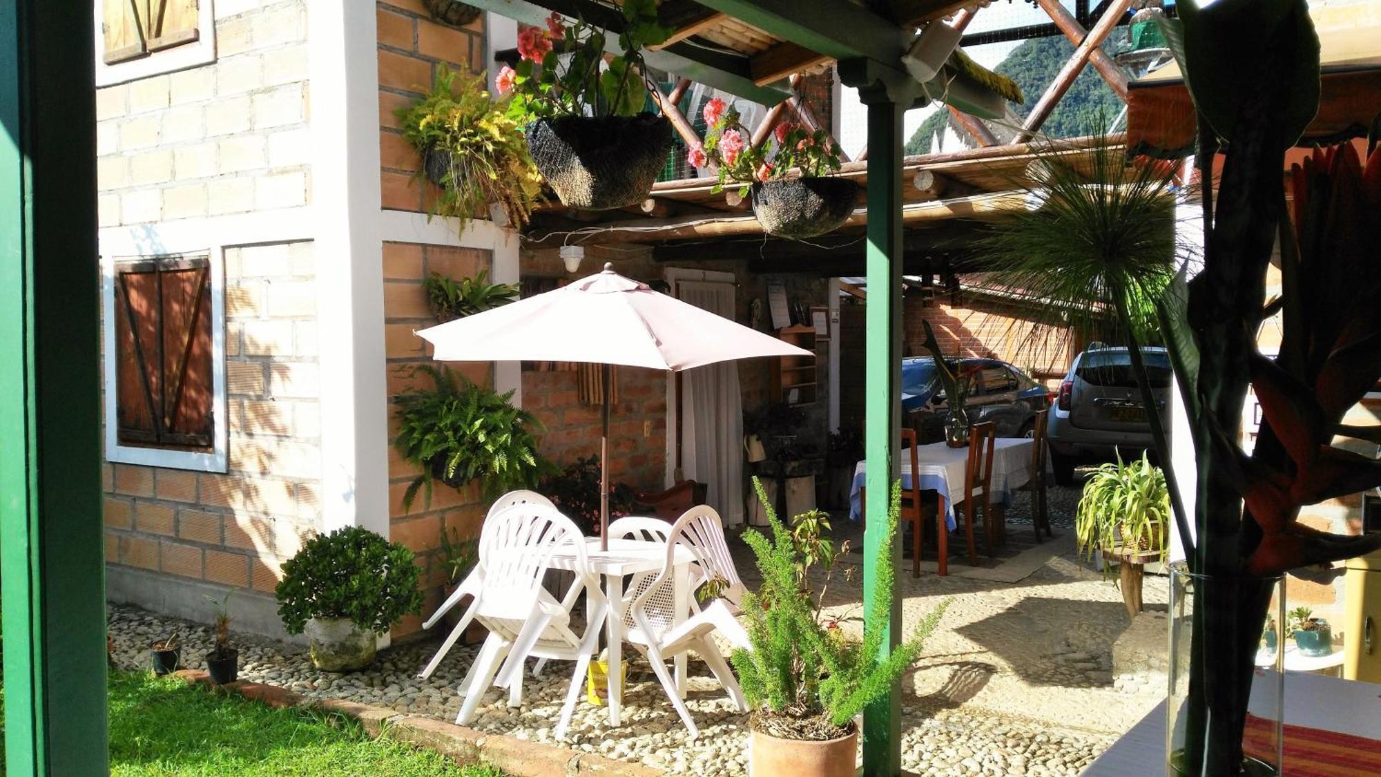 Hotel Kantarrana Urbana Jardín Kültér fotó
