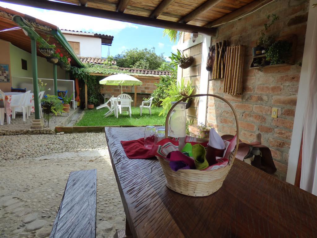 Hotel Kantarrana Urbana Jardín Kültér fotó